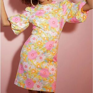 Alexia‎ Admor Dress size Small, color pink, orange and green
